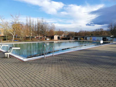 Schwimmerbecken