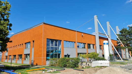 Schwimmhalle am Luftschiffhafen 