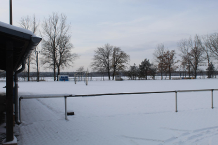 Sportlerheim Möglenz mit Sportplatz