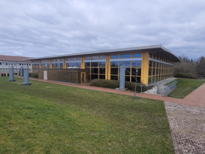 Mehrzweckhalle Templin außen