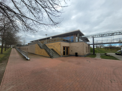 Mehrzweckhalle Templin außen