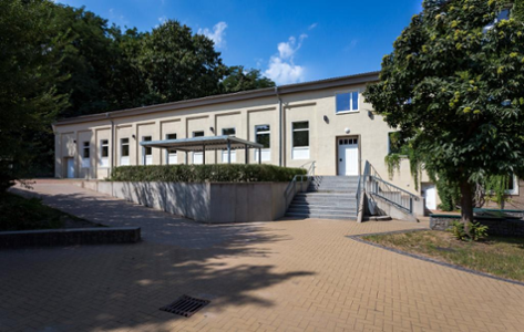 Sporthalle Außenansicht