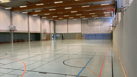 Sporthalle Bild 3