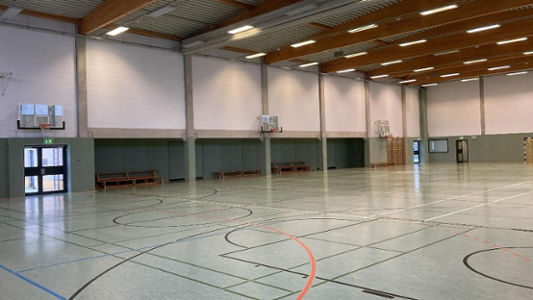 Sporthalle Bild 2