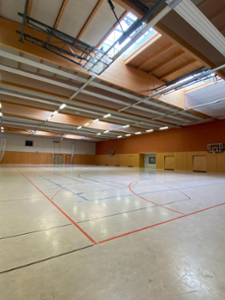 Sporthalle Dreiklang innen