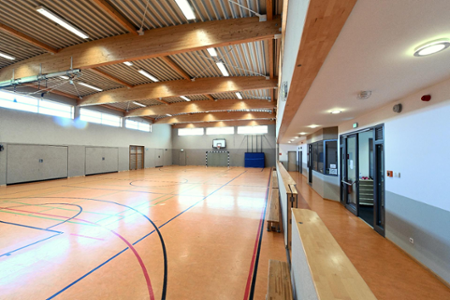 Sporthalle