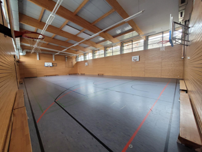 Sporthalle innen