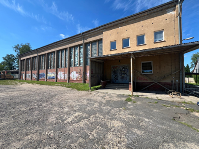 Turnhalle Puschkinstraße Seite