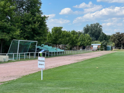 Arno-Franz-Sportplatz - Werder/Havel Zuschauertribüne