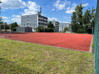 Aussensportanlage des Oberstufenzentrums Werder des Landkreises Potsdam-Mittelmark Multisportcourt