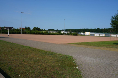 Bürger- & Sportpark Külzviertel Hartplatz groß