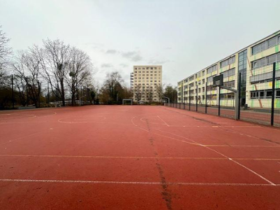 Sportplatz der Rosa-Luxemburg-Schule Potsdam 