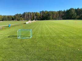 Sportplatz Bild 1