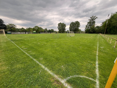 Hauptplatz Sportanlage Brandstelle - Roskow