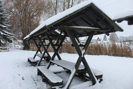 Bootsanleger Maasdorf mit Grillecke